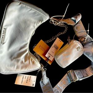 Steve Madden
BVital-S Crossbody Pouchette